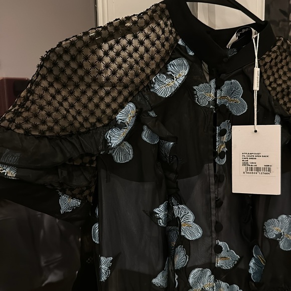 Self-portrait size 2 dress, midi length is black with blue flowers, nwt - Picture 5 of 11